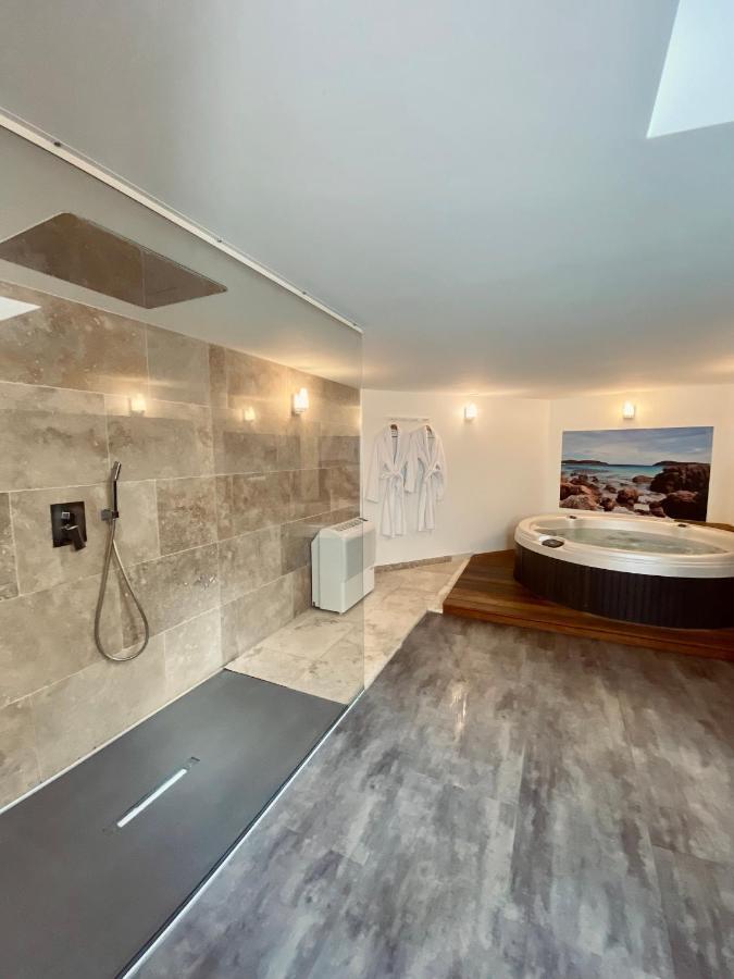 Mieuxqualhotel Jacuzzi Privatif La Parenthese Burdeos Exterior foto