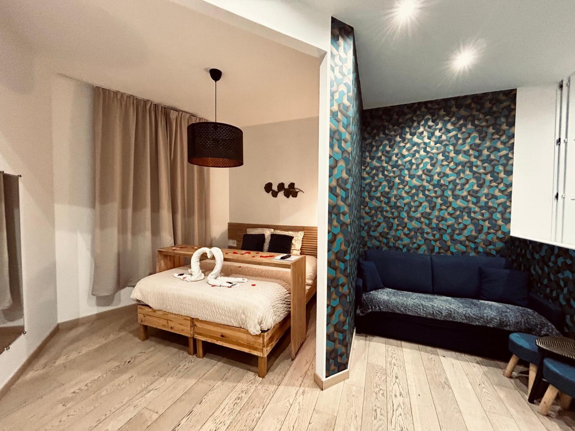 Mieuxqualhotel Jacuzzi Privatif La Parenthese Burdeos Exterior foto